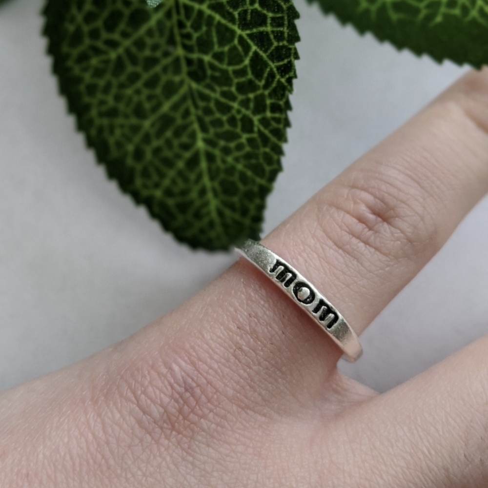 Dainty Silver Mom Ring